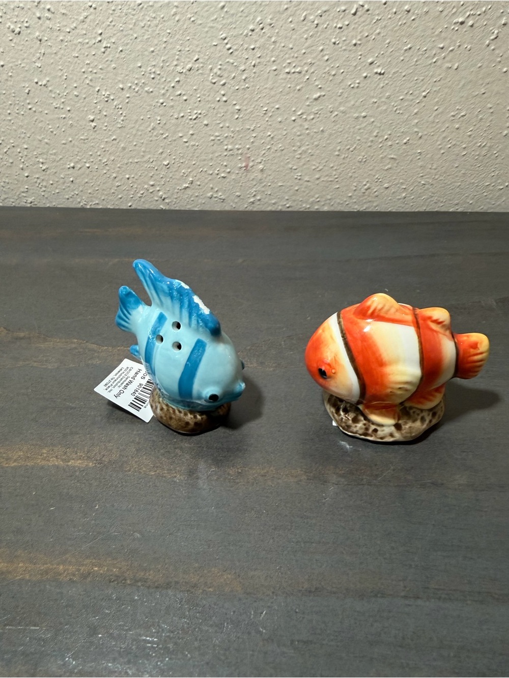 Cracker Barrel Ceramic Fish Salt & Pepper Set NWT